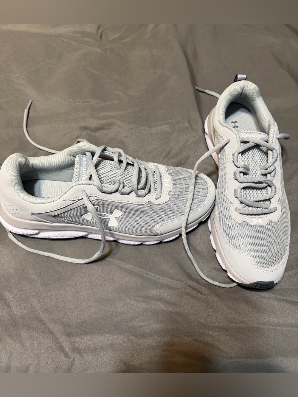 Under Armour Charged Assert 9 Men’s 10.5 Gray White Running Shoes